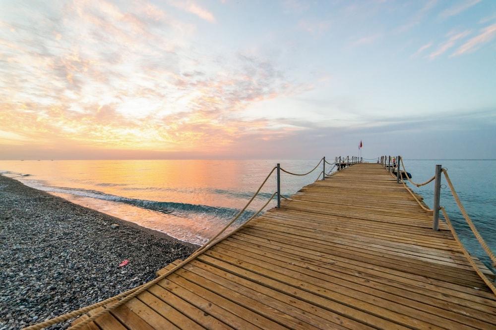 Labada Beach Hotel Çamyuva المظهر الخارجي الصورة
