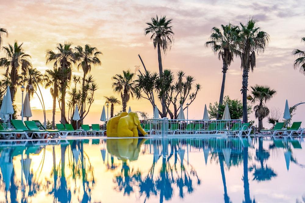 Labada Beach Hotel Çamyuva المظهر الخارجي الصورة